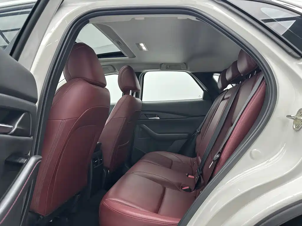 Mazda CX-30 — миниатюра 6