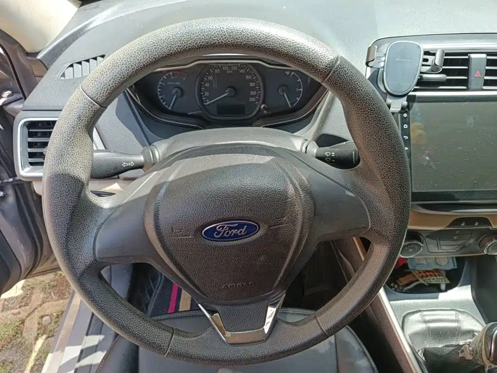 Ford Escort — миниатюра 3