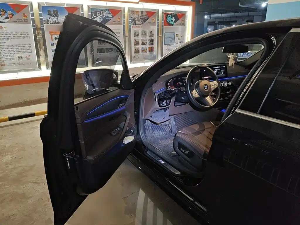 BMW 5 Series — миниатюра 17