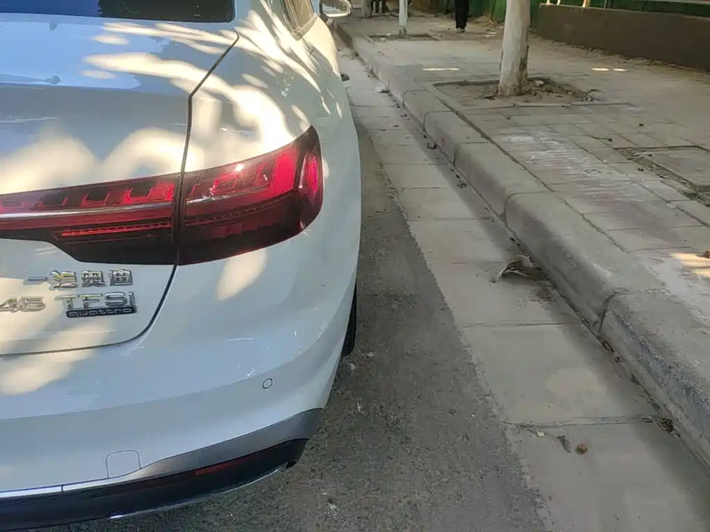 Audi A4L — миниатюра 8