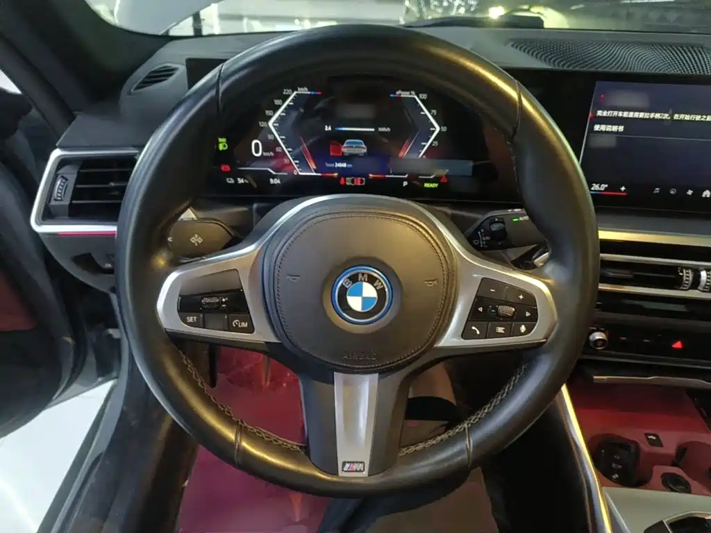 BMW i4 — миниатюра 11