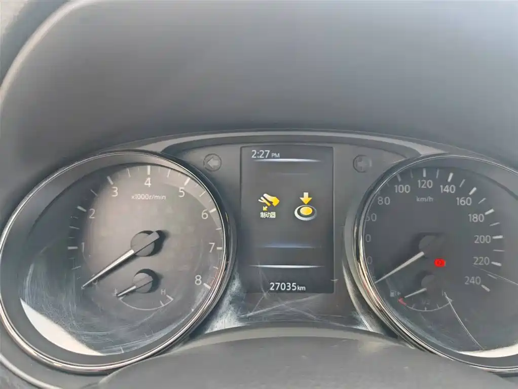 Nissan X-Trail — миниатюра 16