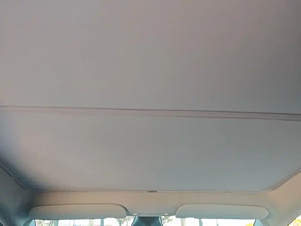 Tesla Model Y — миниатюра 14