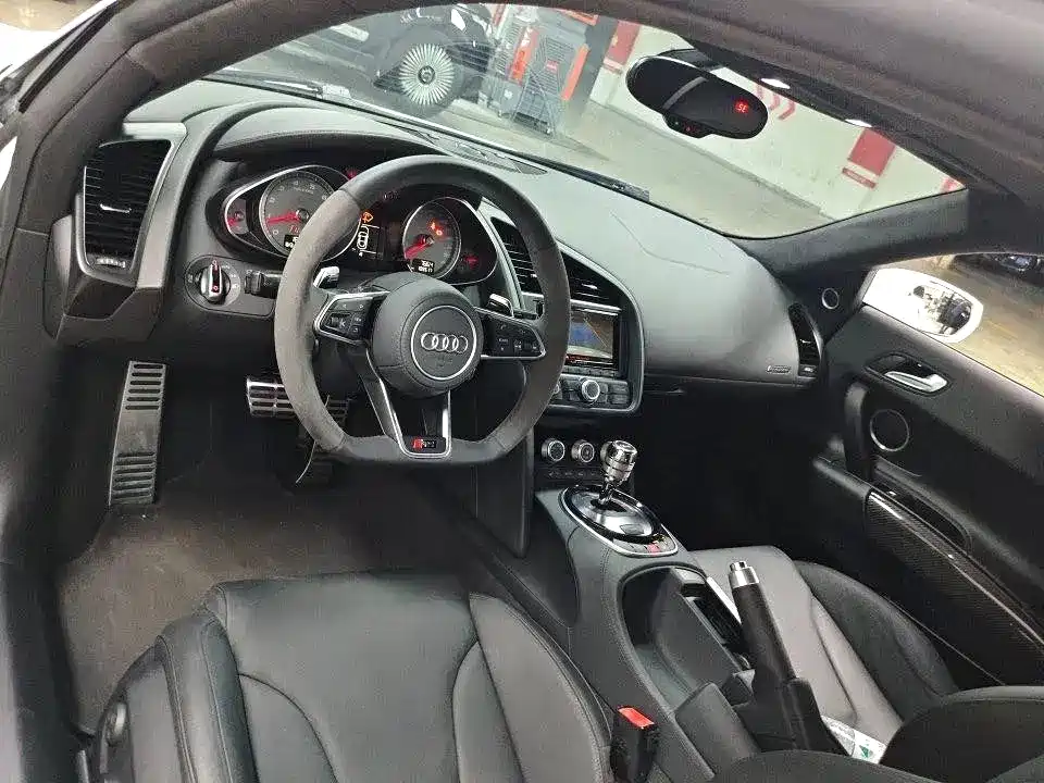 Audi R8 — миниатюра 3