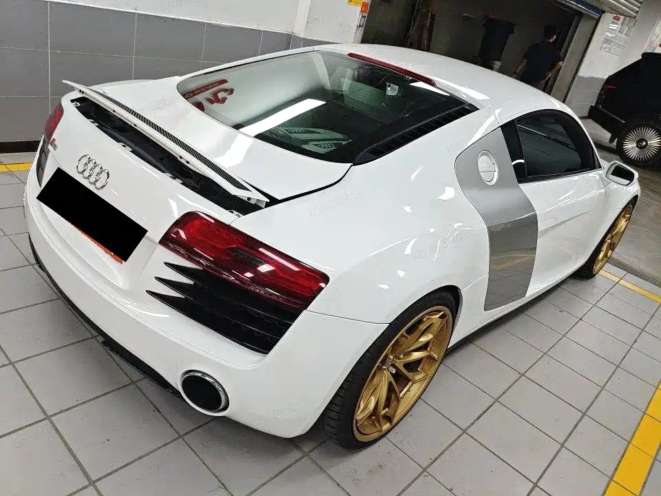Audi R8 — миниатюра 7
