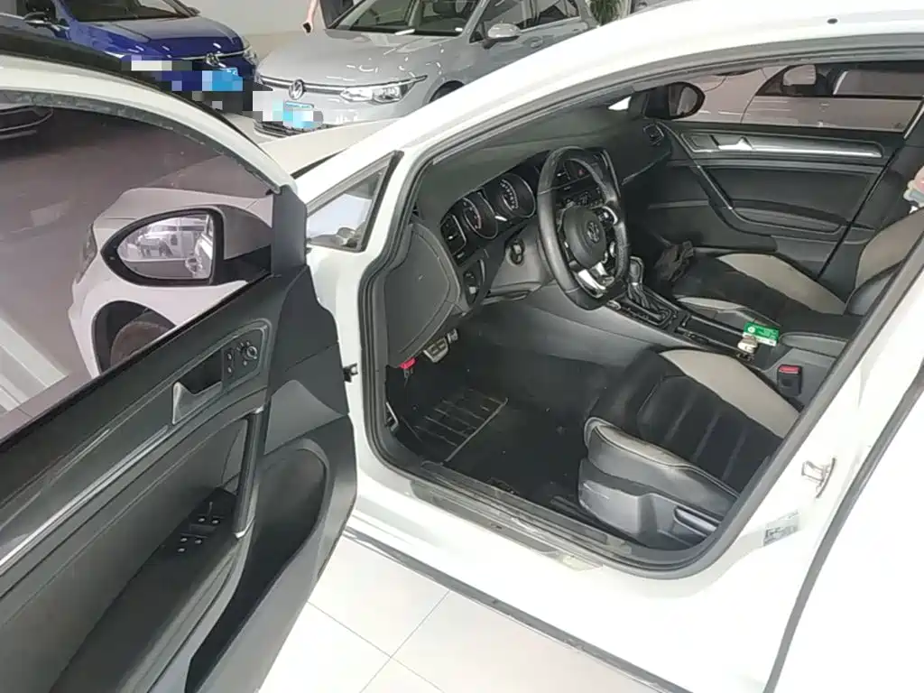 Volkswagen Golf — миниатюра 16
