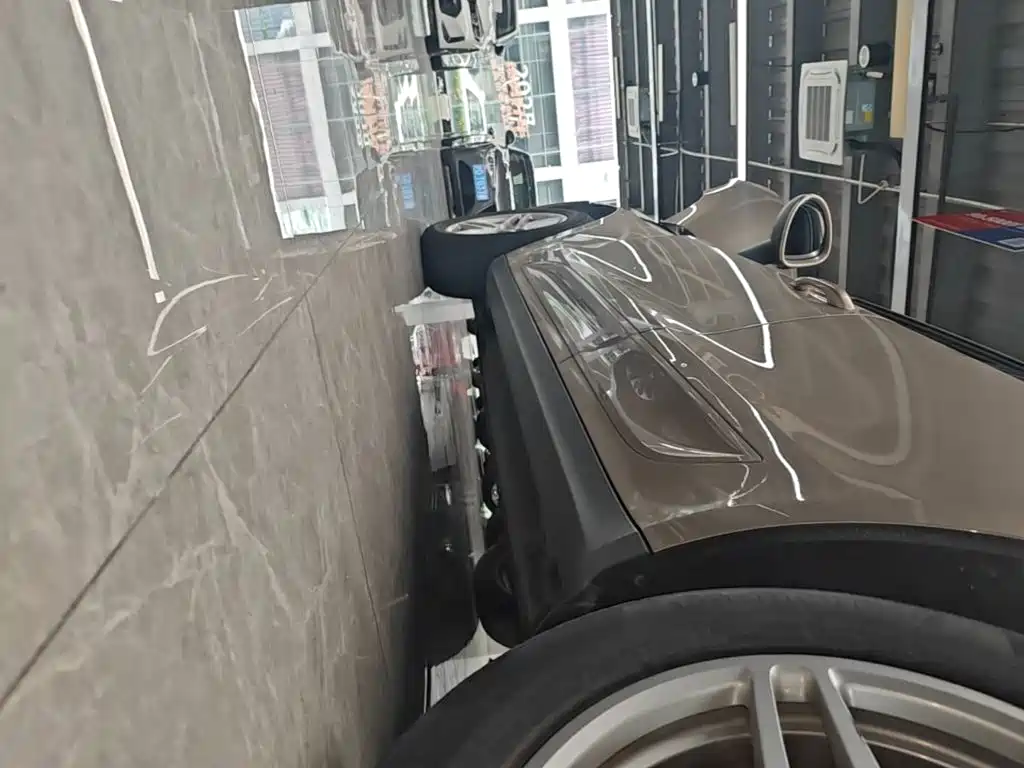 Porsche Macan — миниатюра 22