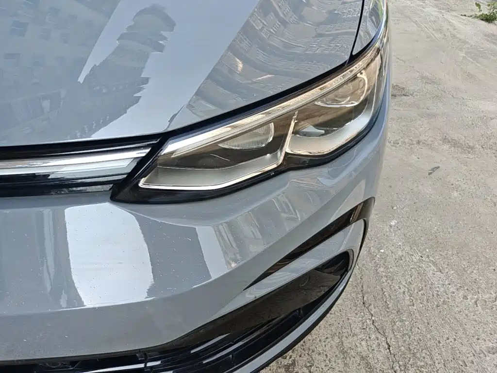 Volkswagen Golf — миниатюра 24