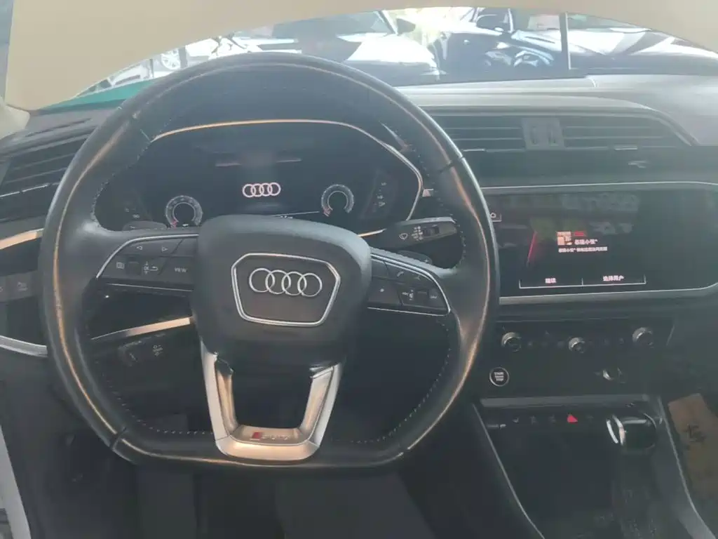 Audi Q3 — миниатюра 10