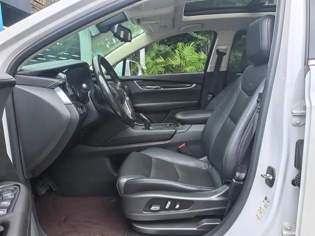 Cadillac XT5 — миниатюра 11