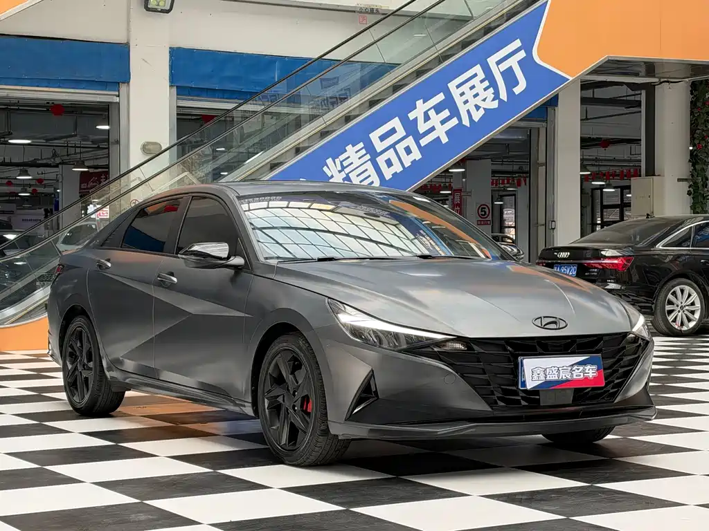 Hyundai Elantra — миниатюра 3