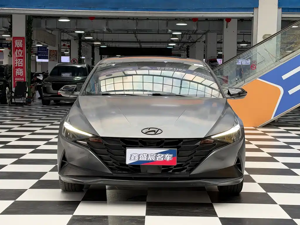 Hyundai Elantra — миниатюра 2