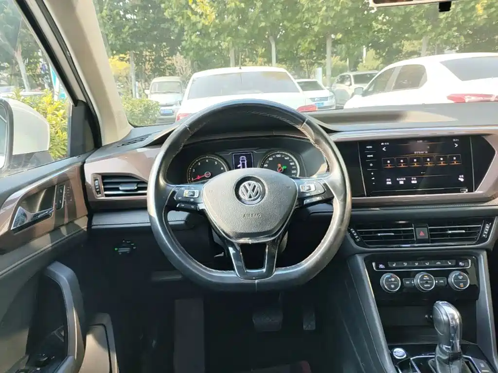 Volkswagen Tharu — миниатюра 11