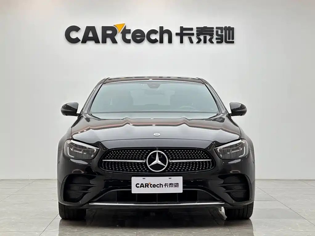 Mercedes-Benz E-Class — миниатюра 7