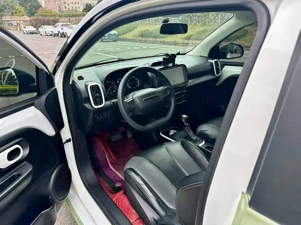Roewe Clever — миниатюра 7