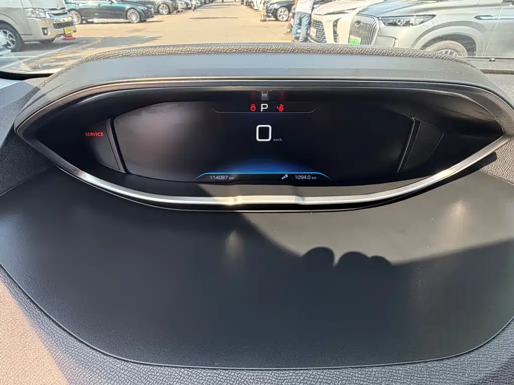 Peugeot 5008 — миниатюра 15