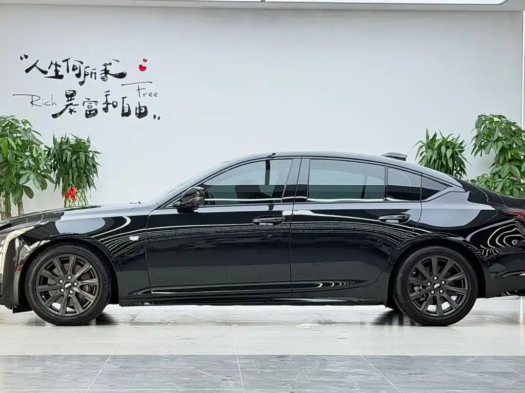 Cadillac CT5 — миниатюра 17