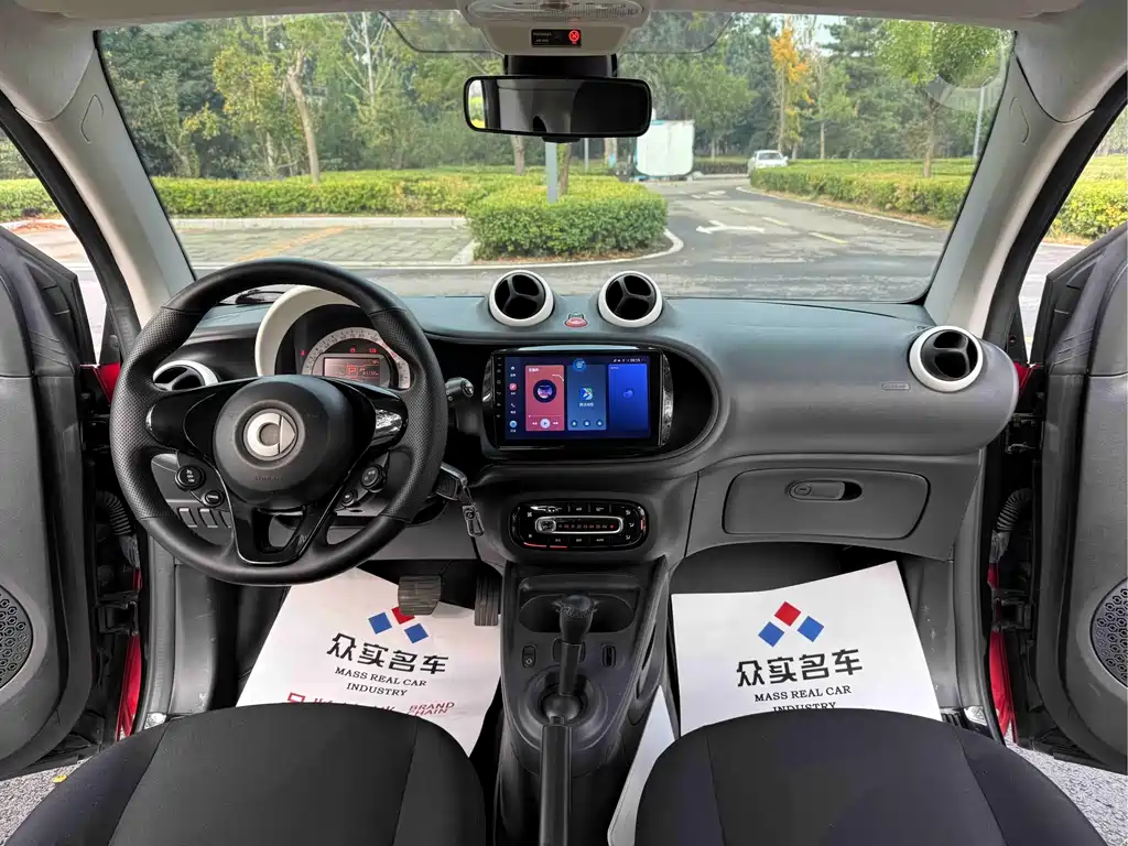 smart Smart Fortwo — миниатюра 7