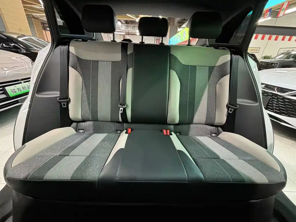 VOLKSWAGEN ID.4 CROZZ