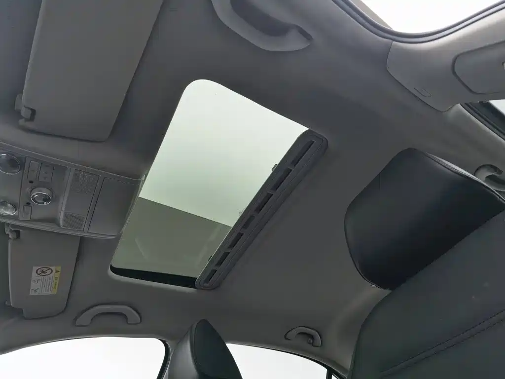 Volkswagen Sagitar — миниатюра 14