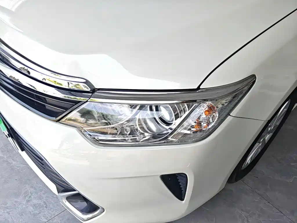 Toyota Camry — миниатюра 24
