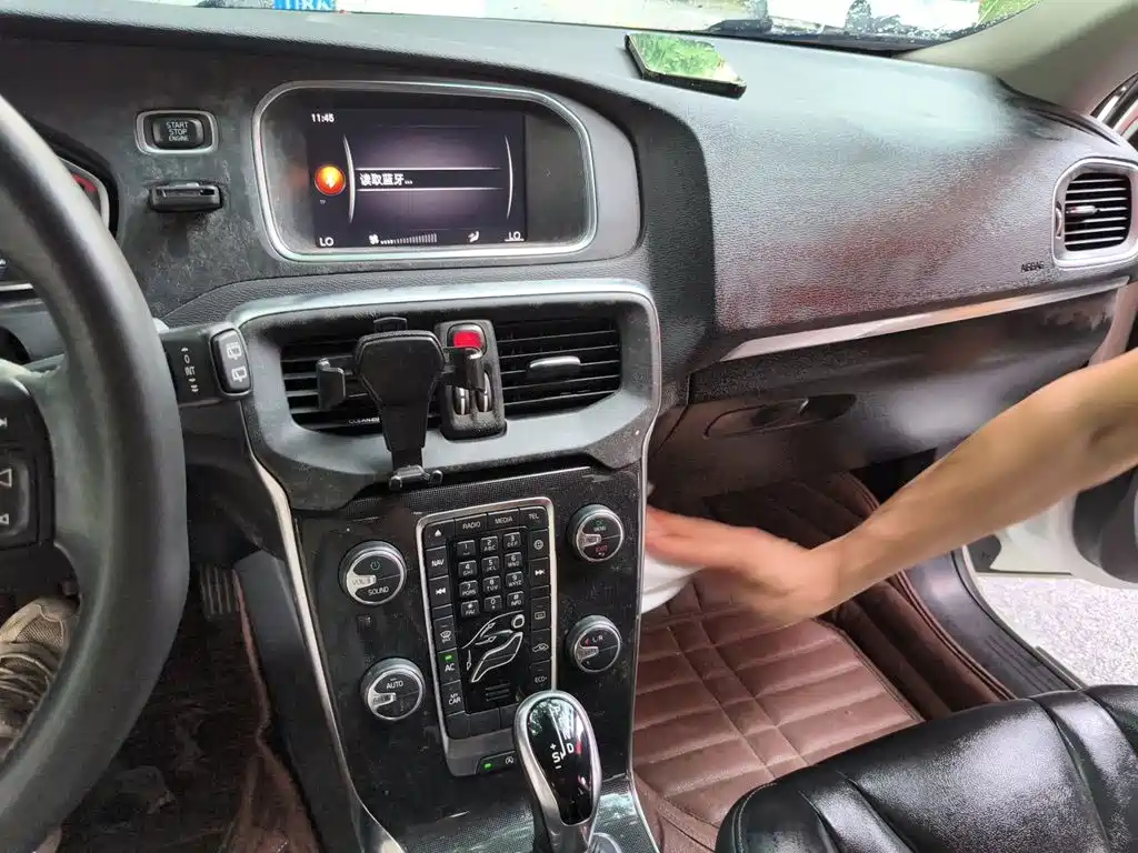 Volvo V40 — миниатюра 14