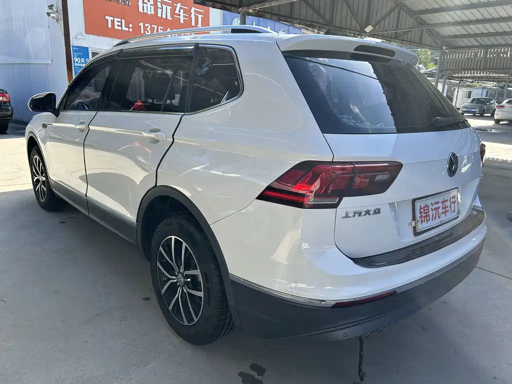 Volkswagen Tiguan L — миниатюра 9