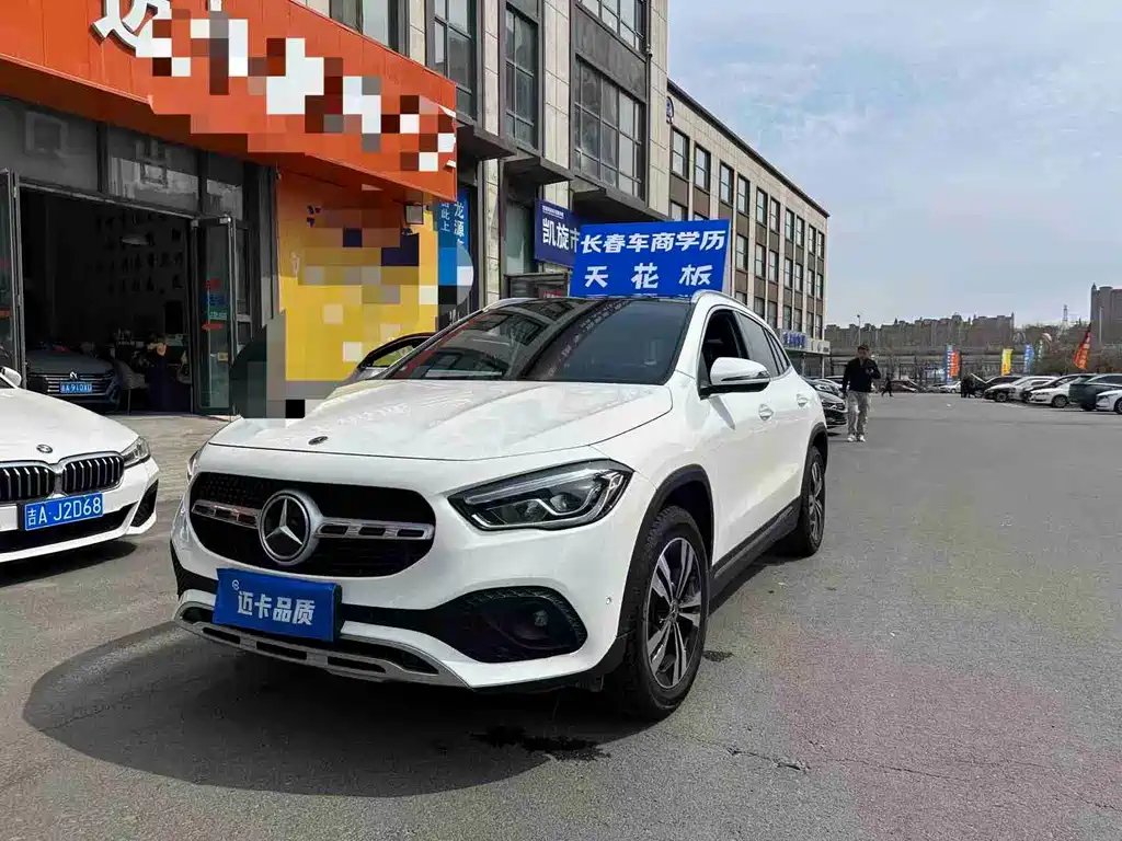 Mercedes-Benz GLA 2021