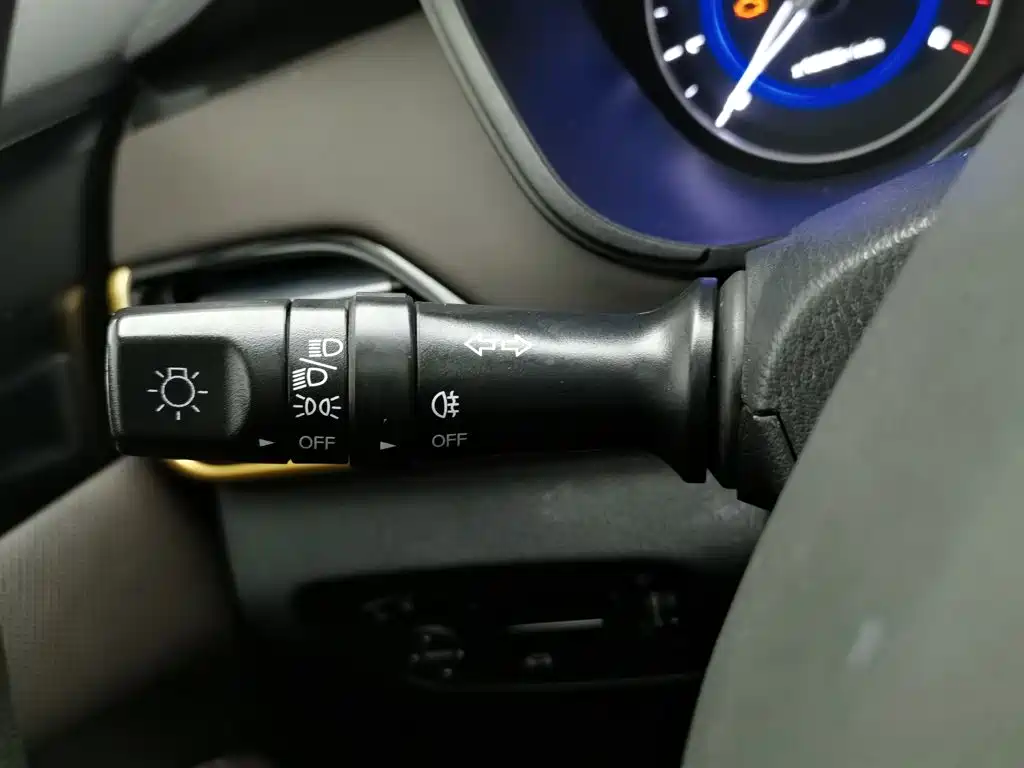 Changan Eado DT — миниатюра 21