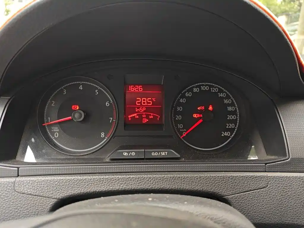 Volkswagen Santana — миниатюра 7