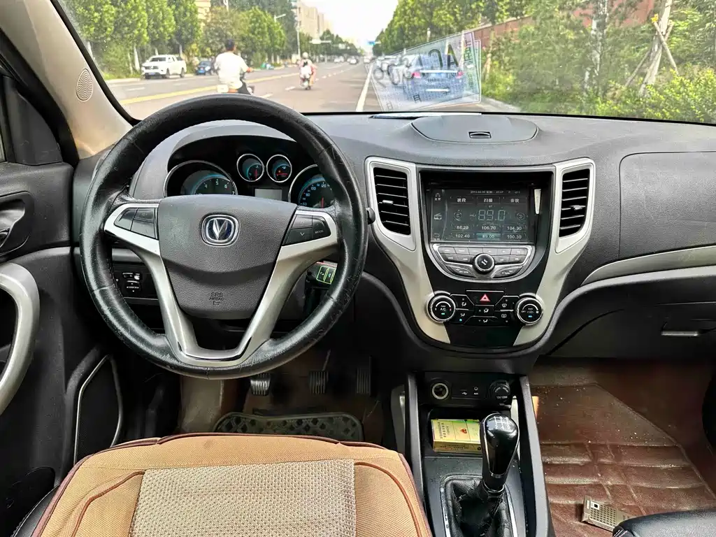 Changan CS35 — миниатюра 10