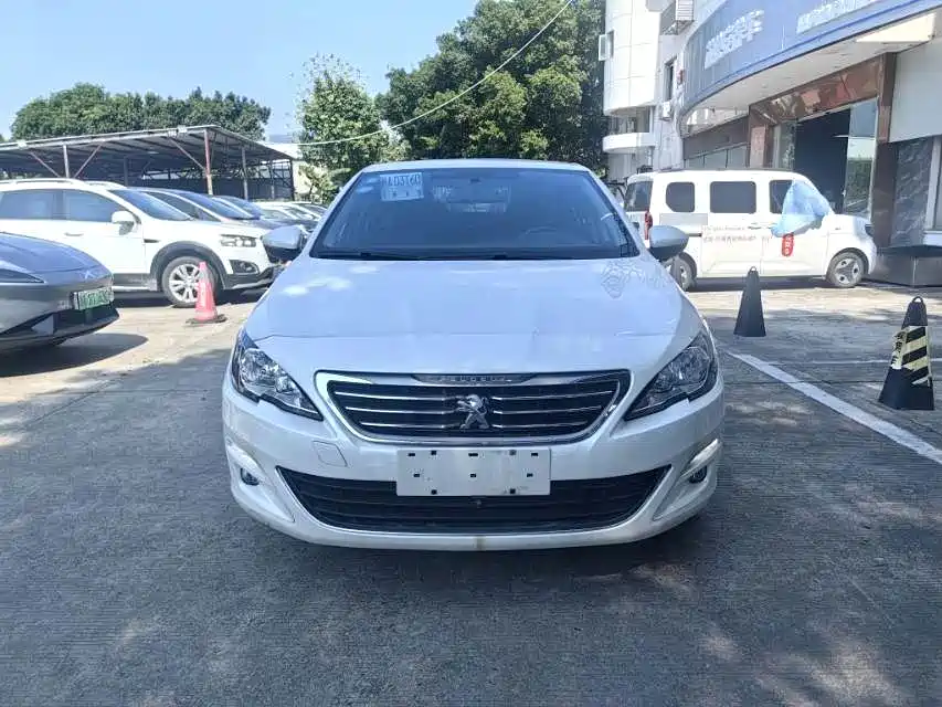 Peugeot 408 — миниатюра 2
