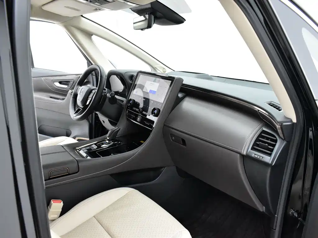 Toyota Vellfire — миниатюра 10