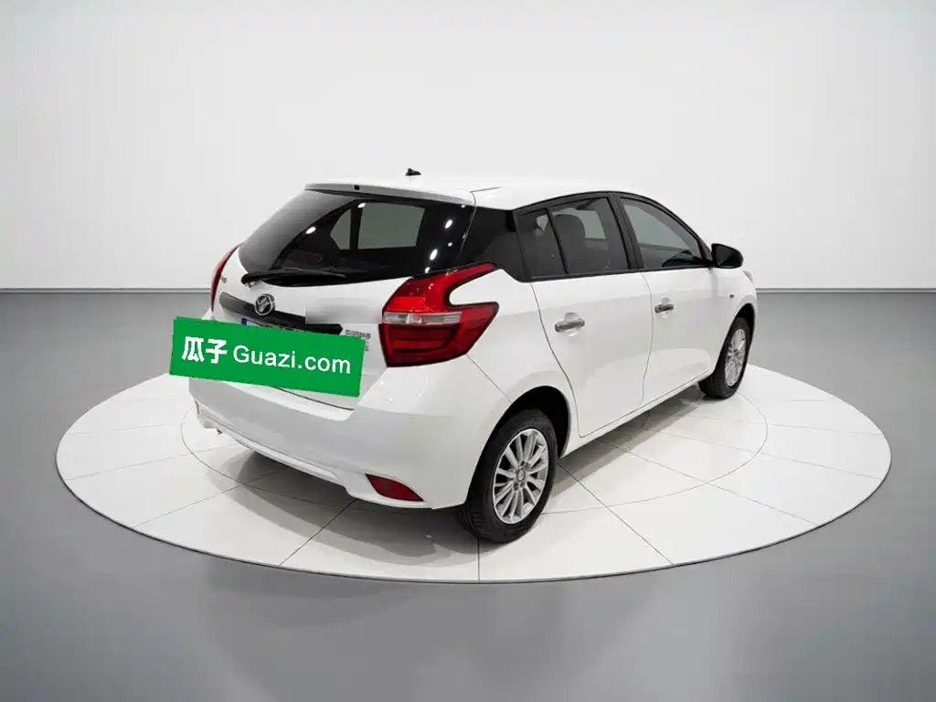 Toyota Vios FS — миниатюра 6