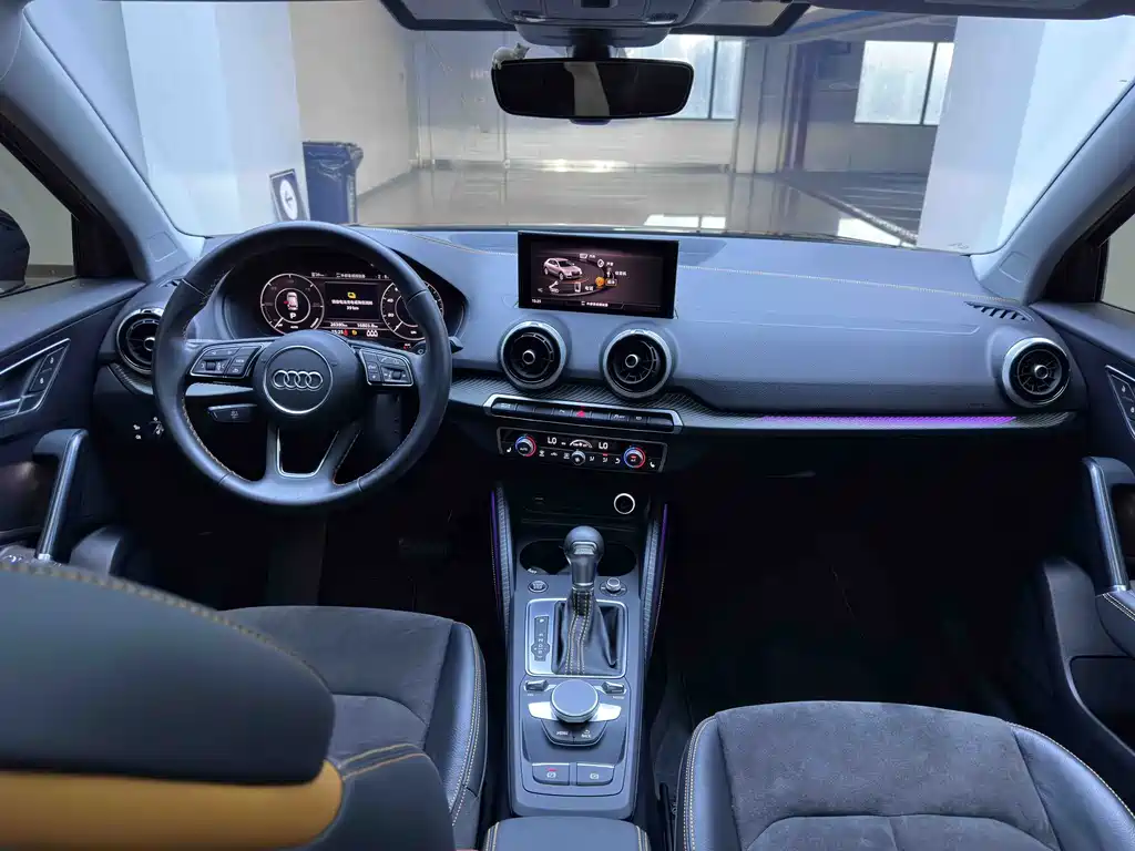 Audi Q2L e-tron — миниатюра 16
