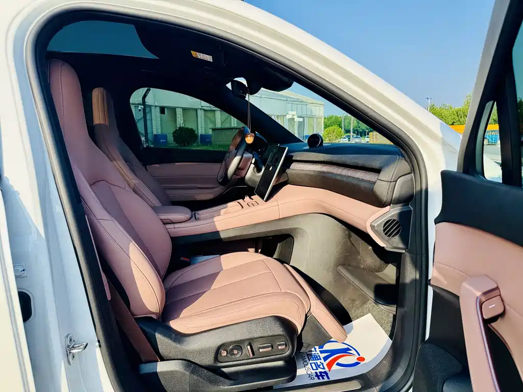 NIO EC6 — миниатюра 12