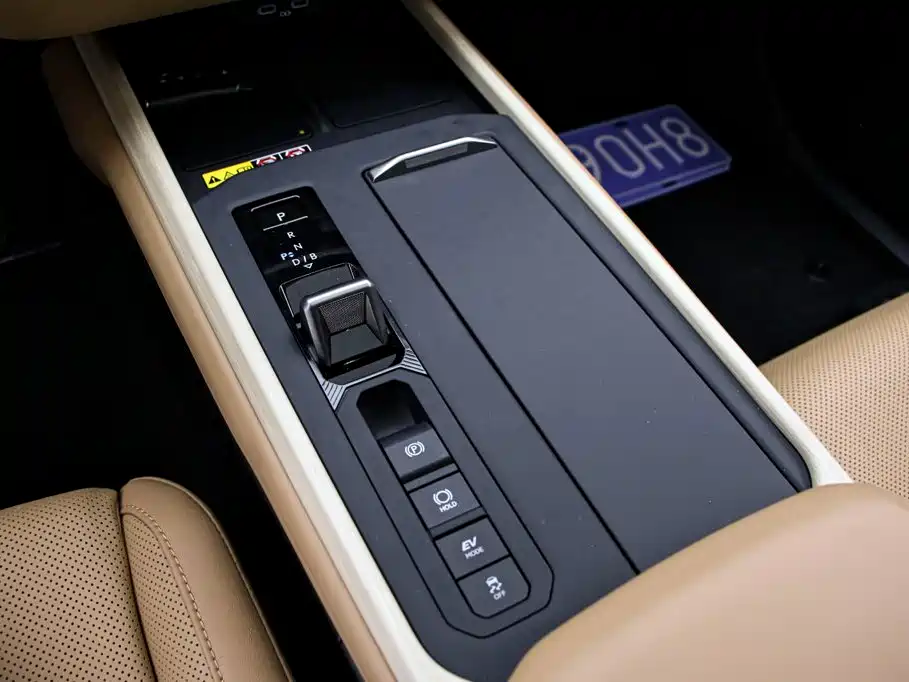 Lexus ES — миниатюра 10
