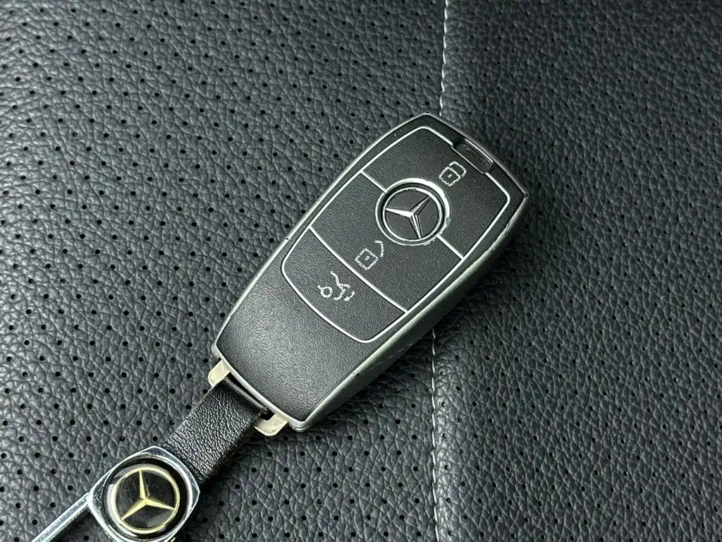 Mercedes-Benz C-Class — миниатюра 18