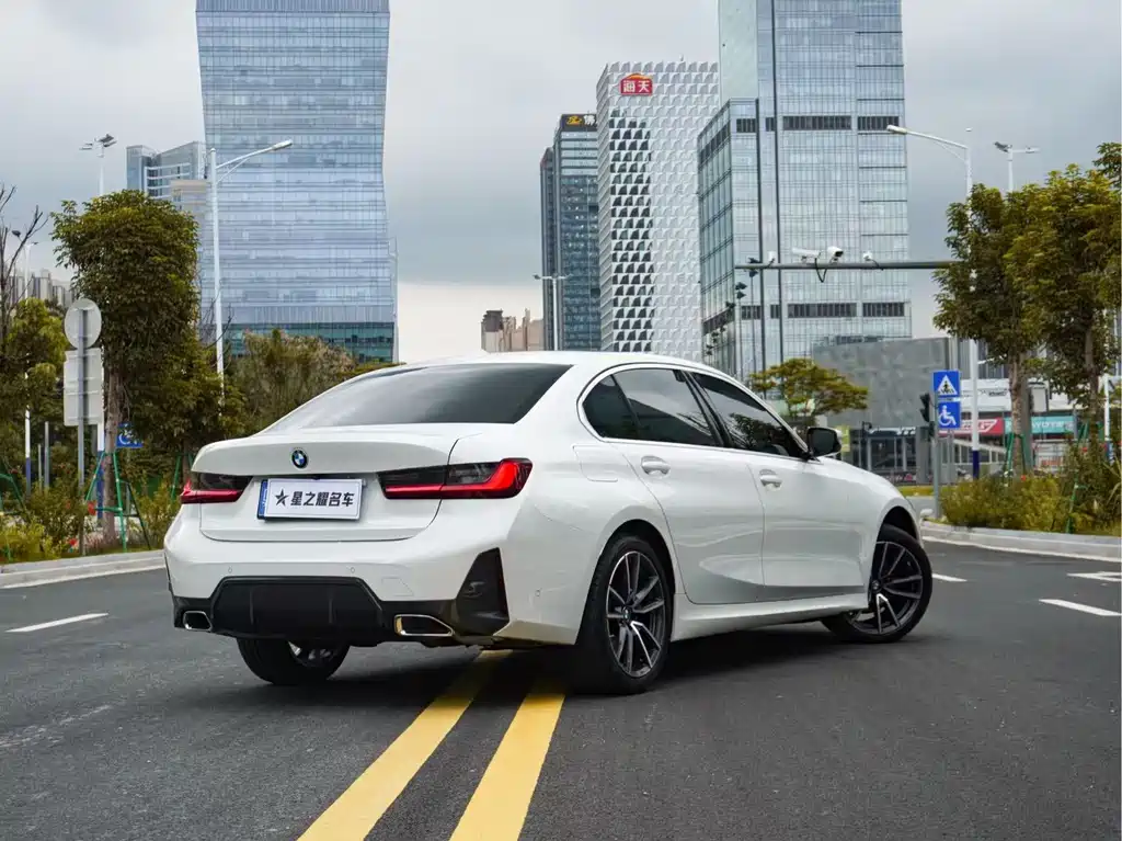 BMW 3 Series — миниатюра 3