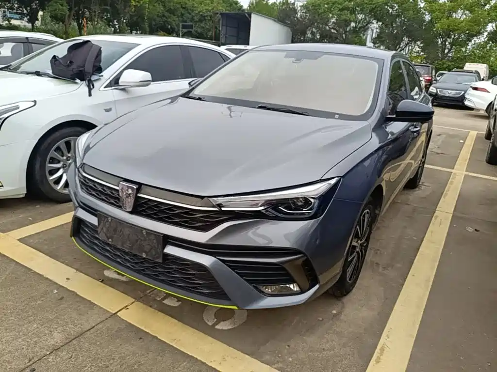 Roewe i5