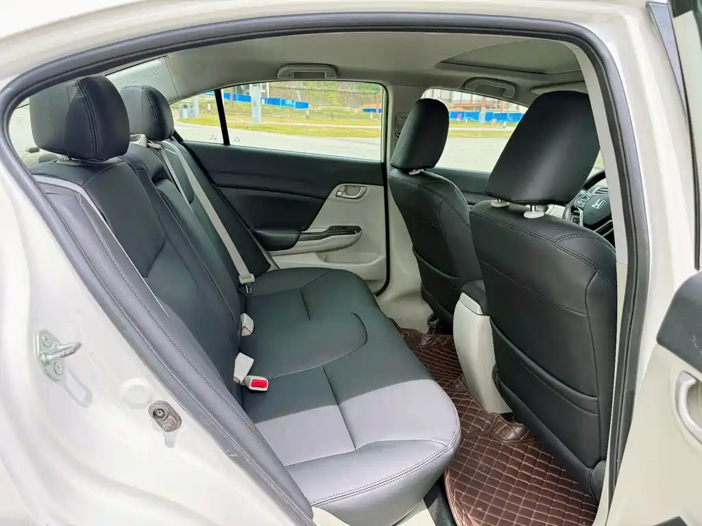 Honda Civic — миниатюра 12