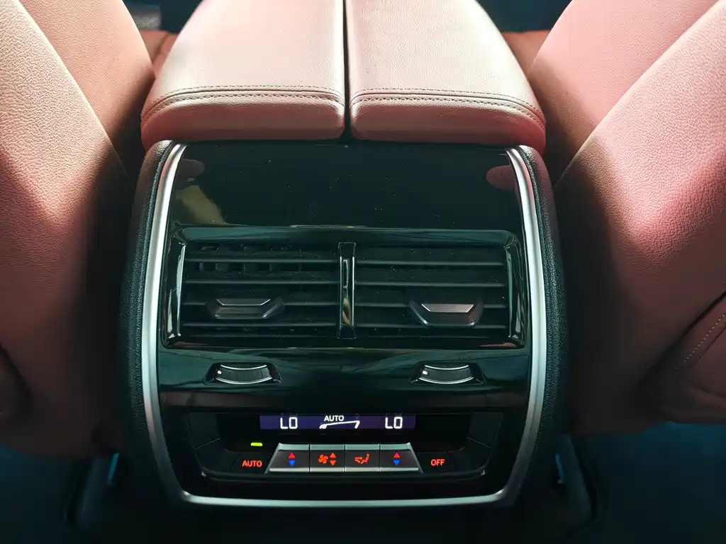 BMW X5 — миниатюра 14