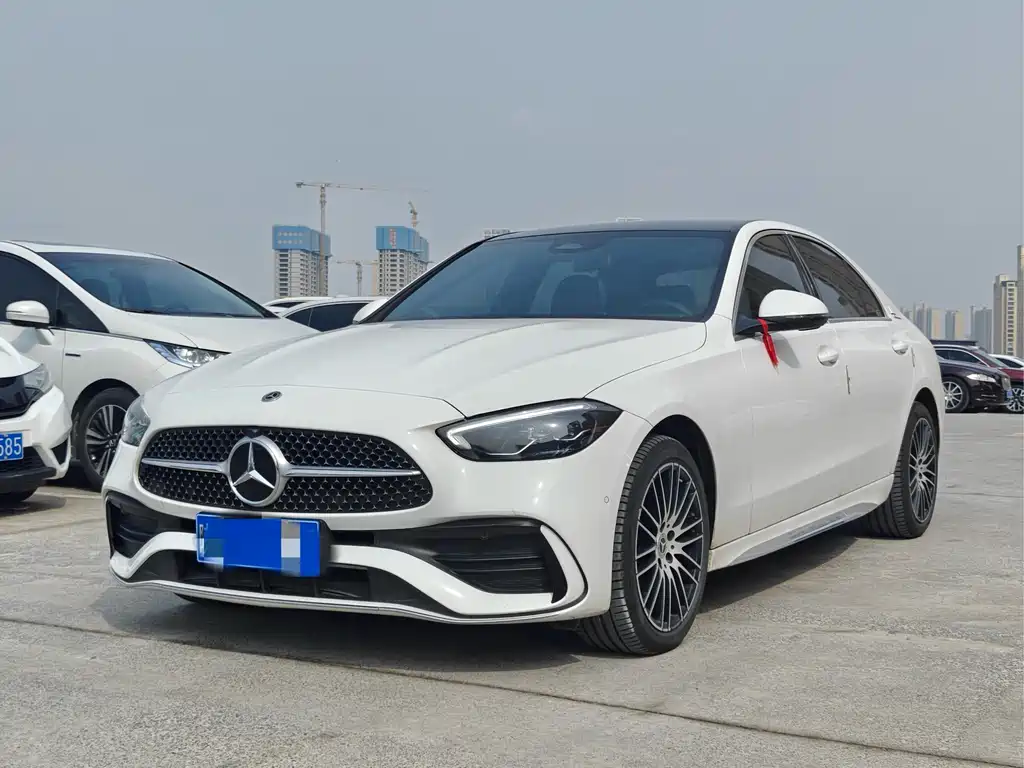Mercedes-Benz C-Class 2024