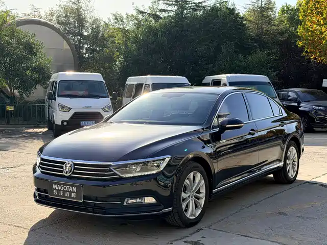 VOLKSWAGEN MAGOTAN 2018