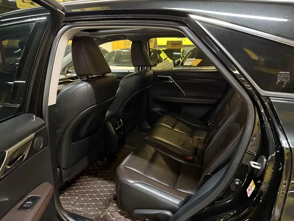 Lexus RX — миниатюра 2