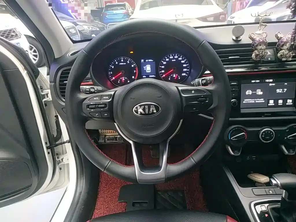 Kia KX Cross — миниатюра 11