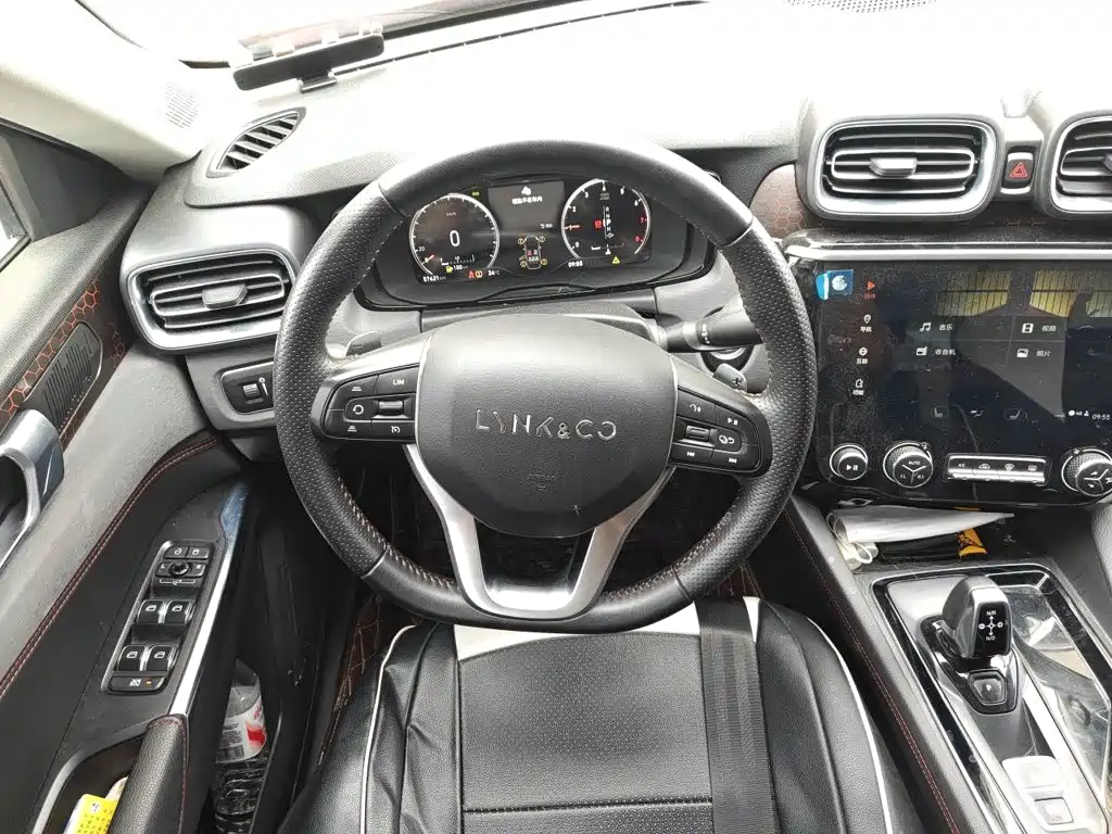 Lynk & Co 02 — миниатюра 11