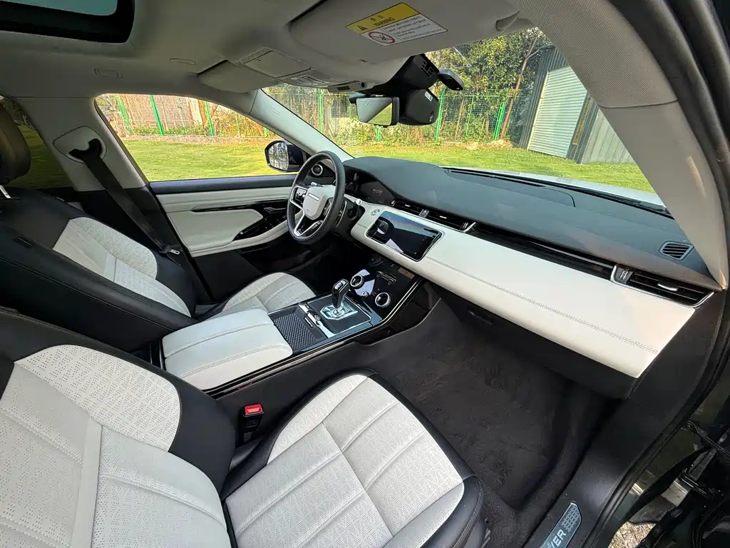 Land Rover Evoque — миниатюра 13