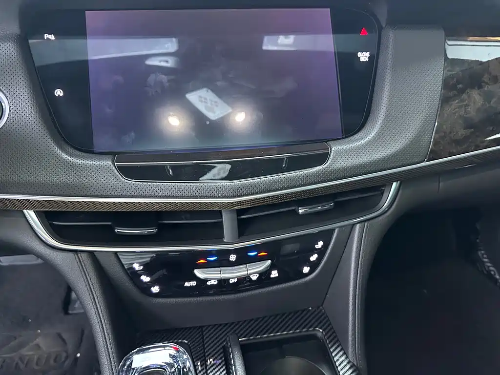 Cadillac CT6 — миниатюра 9