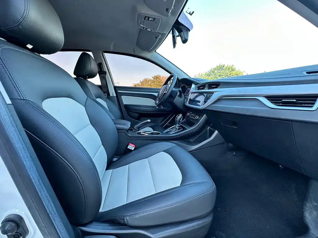 Geely Vision — миниатюра 7